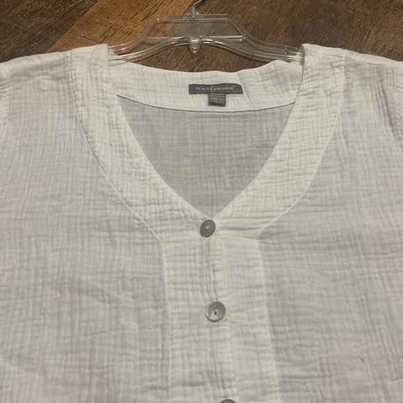 Peace & Pearls white Vneck Muslim top - Picture 7 of 7
